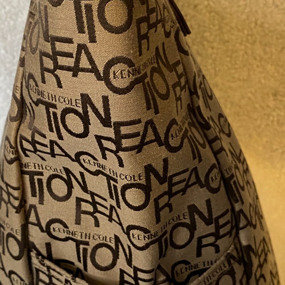 Kenneth Cole Large Tote - Picture 3 of 10
